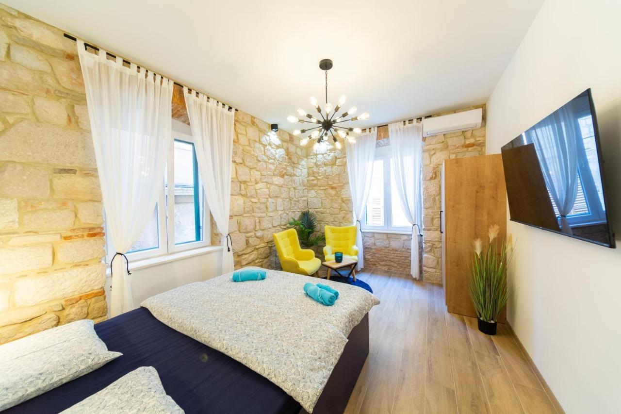 Apartment Kolura *