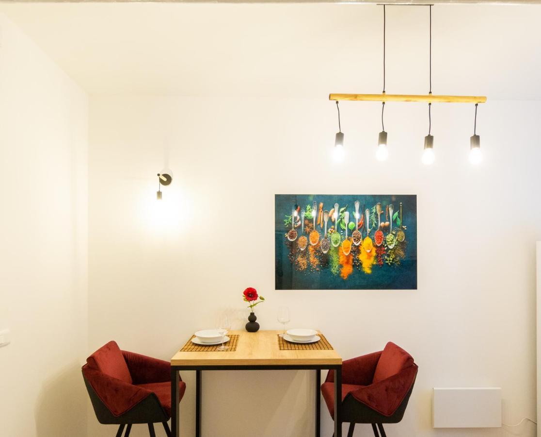 Kolura Apartment *