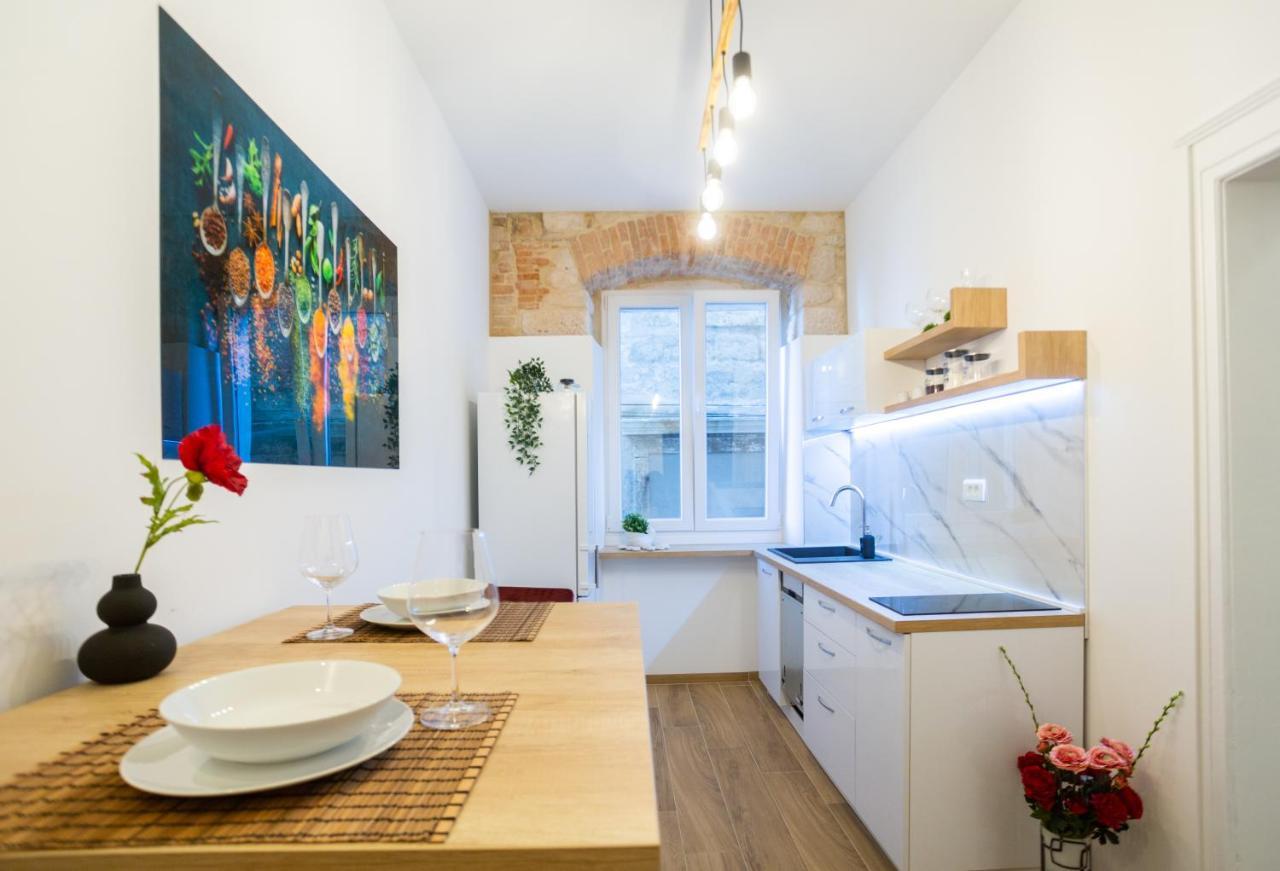 Kolura Apartment
